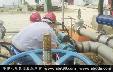徐州防水材料公司氯化石蠟/芳烴油管道防凍電日皮视频网站係統(圖2)