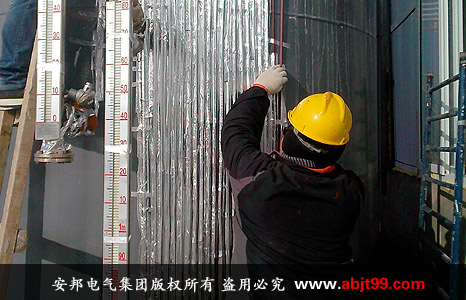 江蘇濱海化工工業園硫酸儲罐電日皮视频网站保溫(圖2)